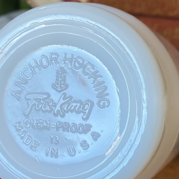 Pair of Fire King Gingham Plaid Anchor Hocking Blue + Red Milk Glass Mugs VTG - Picture 11 of 12